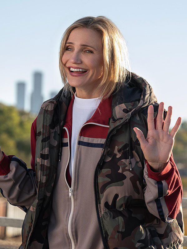 Cameron Diaz camo hooded vest Bad Day outdoor waving