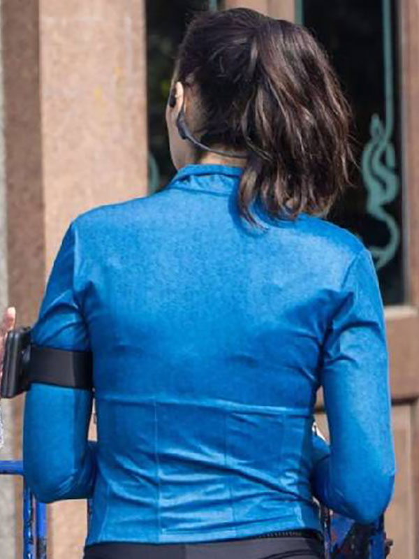Gal Gadot blue jacket