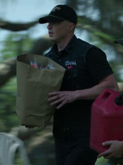 Outer Banks S05 Rafe Cameron Black Coors Vest