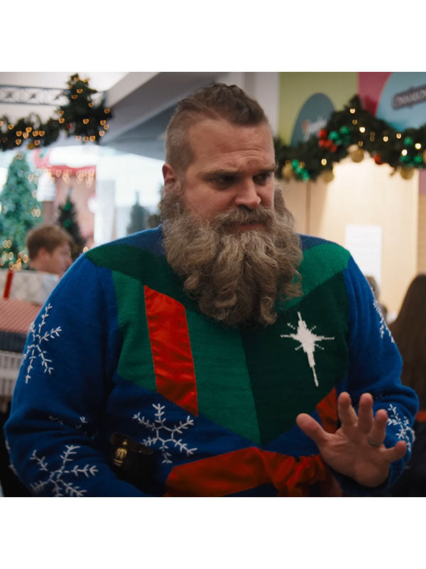 David Harbour Santa Claus Christmas sweater front view holiday market